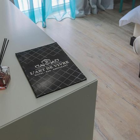 "L'Art De Vivre" Resort Korce Esterno foto