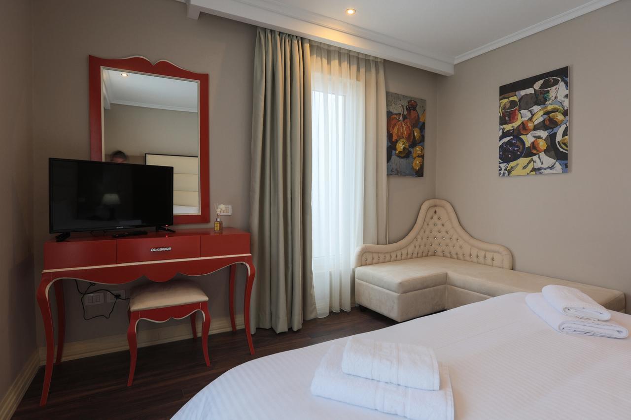 "L'Art De Vivre" Resort Korce Esterno foto